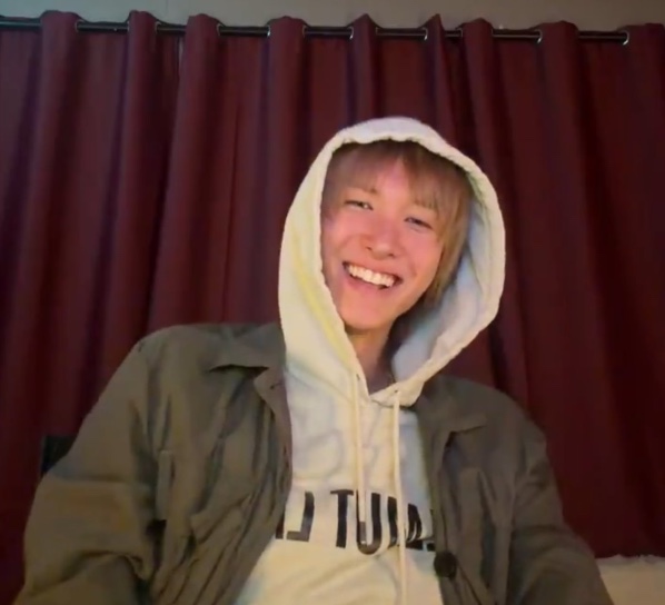 Martin of CORTIS laughing during his Weverse live on 11 October 2026