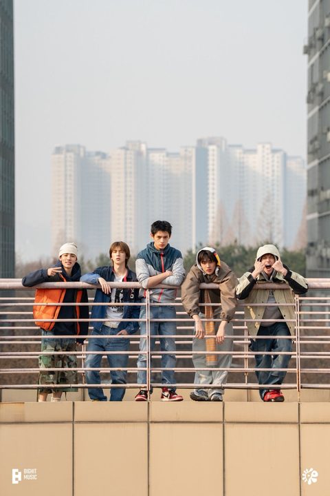 CORTIS phone wallpaper, REDRED era, the five members on a bridge over the city